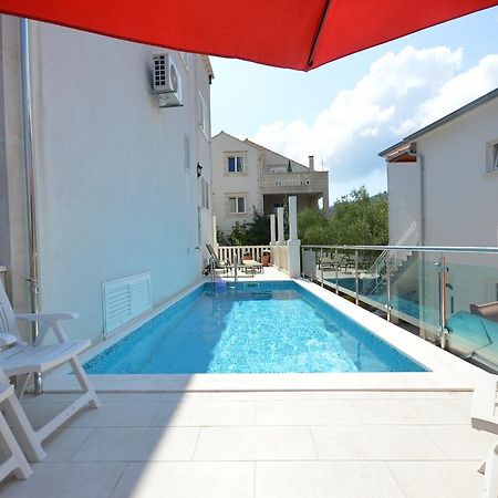 Villa Castello Residence Zrnovo Экстерьер фото