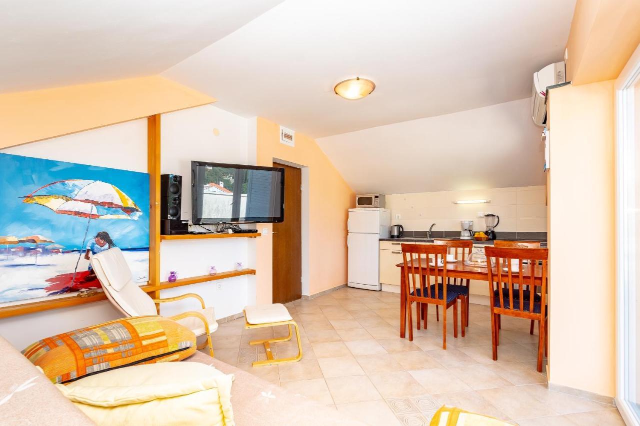 Villa Castello Residence Zrnovo Экстерьер фото